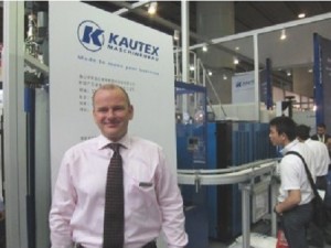 Kautex demonstrates co-extrusion of jerrycan at CHINAPLAS 2013