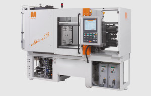 plastic injection moulding machine